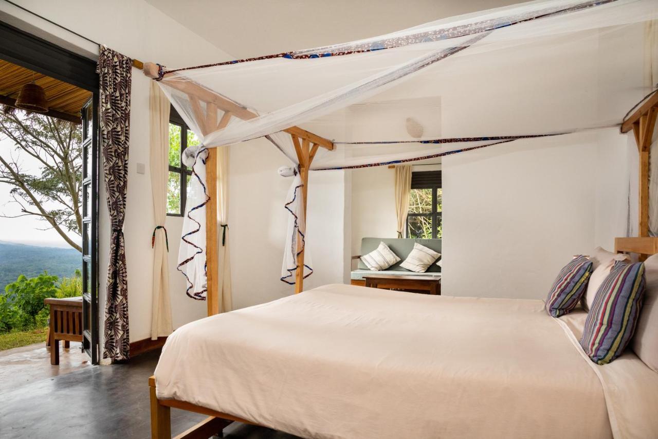 Isunga Lodge Kibale National Park Ngoại thất bức ảnh
