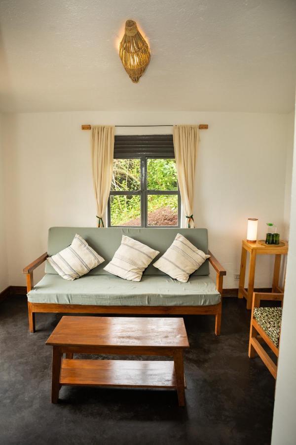 Isunga Lodge Kibale National Park Ngoại thất bức ảnh
