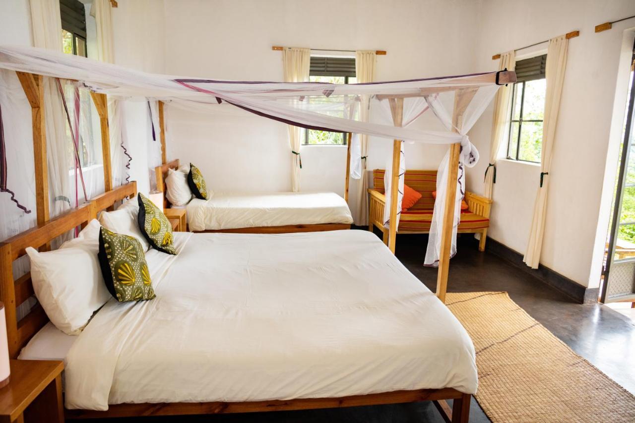 Isunga Lodge Kibale National Park Ngoại thất bức ảnh