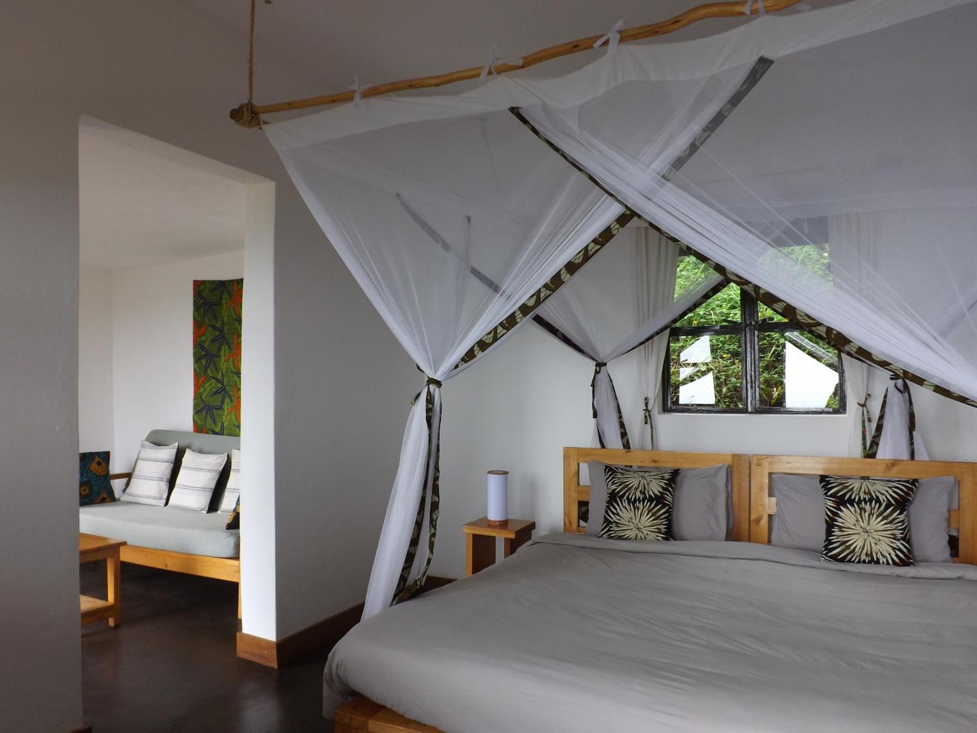 Isunga Lodge Kibale National Park Ngoại thất bức ảnh