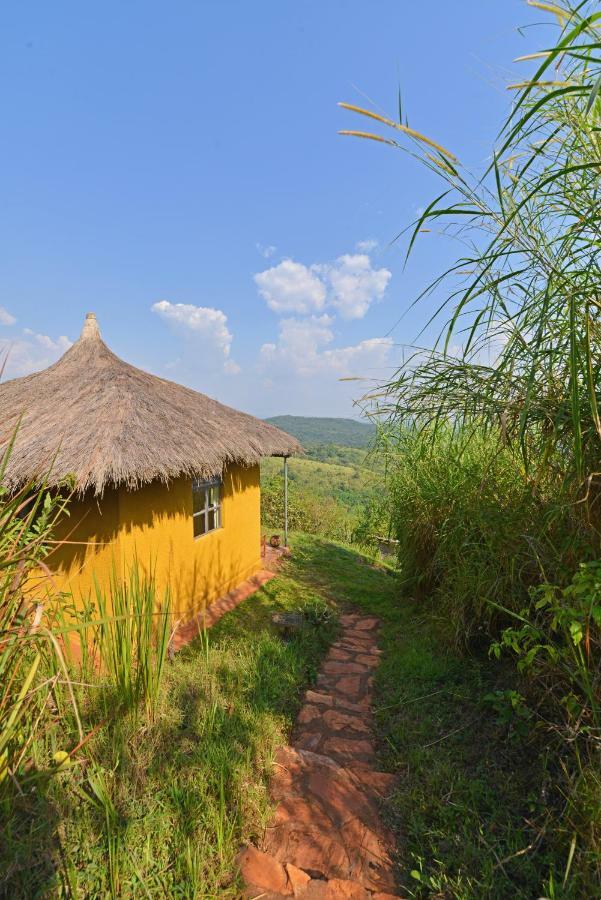 Isunga Lodge Kibale National Park Ngoại thất bức ảnh