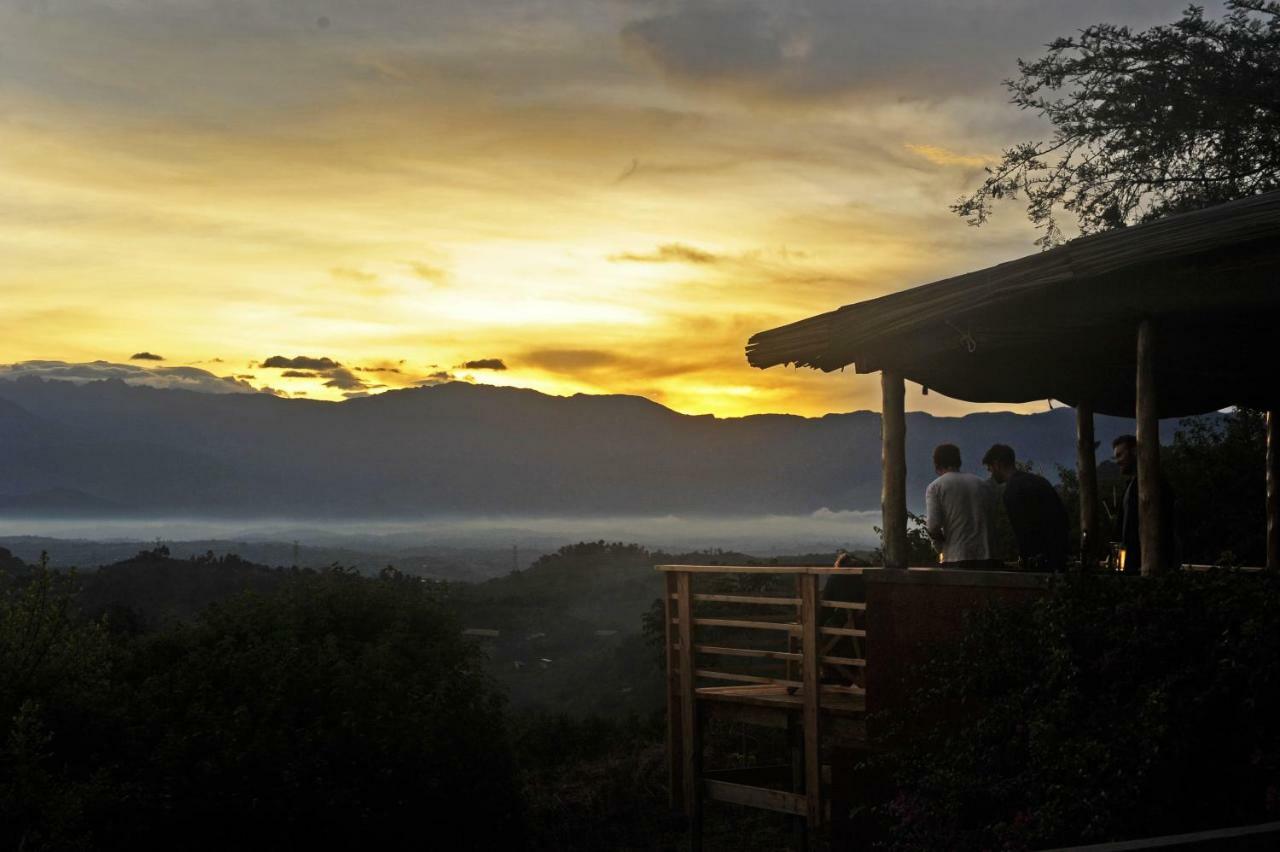 Isunga Lodge Kibale National Park Ngoại thất bức ảnh
